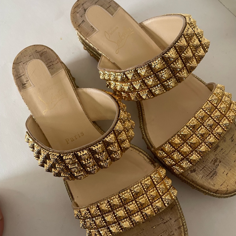 RARE Christian Louboutin Gold Spike Red Sole Platform Sandal Espadrille - Picture 13 of 16